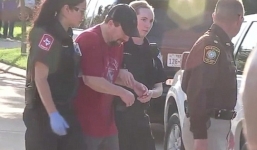 Mẹ bắn chết con gái ngay trước ngày cưới